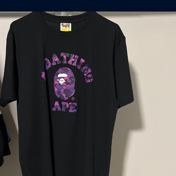 Abathing Ape Size Large 280$ obo trade negotiable